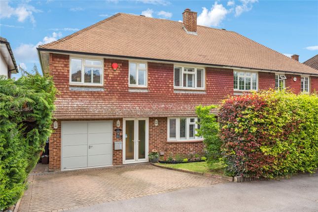 Chapmans Crescent, Chesham, HP5 5 bed semi