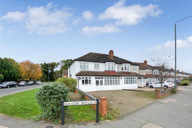 6 bedroom semi-detached house for sale