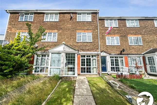 Beacon Road, Chatham, Kent, ME5 3 bed terraced house for sale