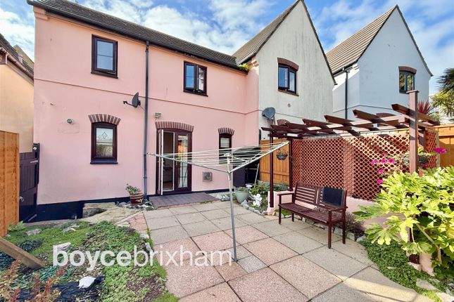1 bedroom semi-detached house for sale