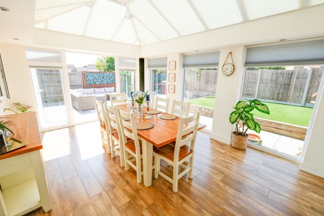 Broadwater Gardens, Orpington 4 bed detached house for sale