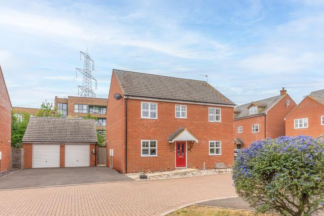 Warren Close, Leighton Buzzard 4 bed detached house for sale