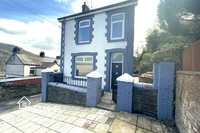 Kinley House, Morris Avenue 3 bed detached house for sale