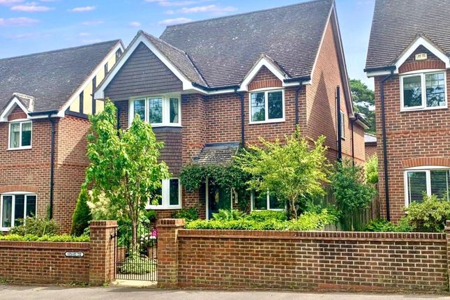 Crabtree Lane, Hampshire GU35 4 bed detached house for sale