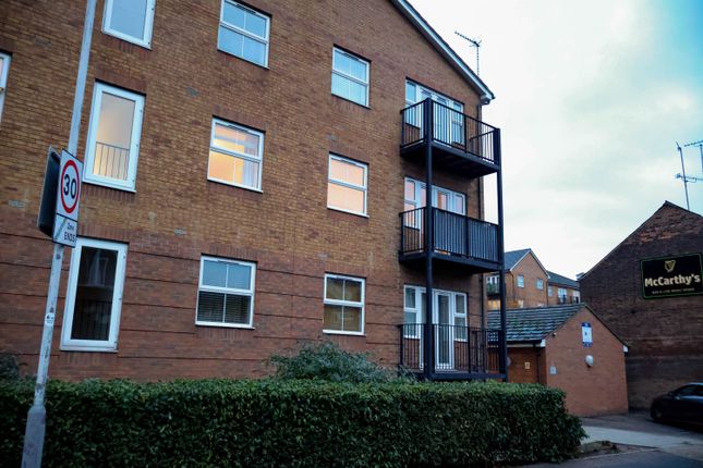 Holly Street, Luton LU1 2 bed flat for sale