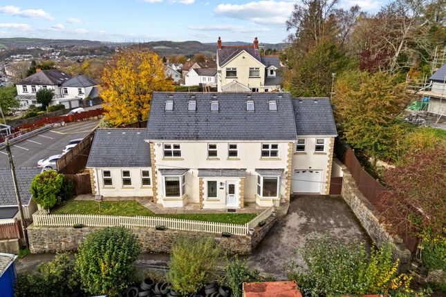Pontarddulais, Swansea SA4 6 bed detached house for sale