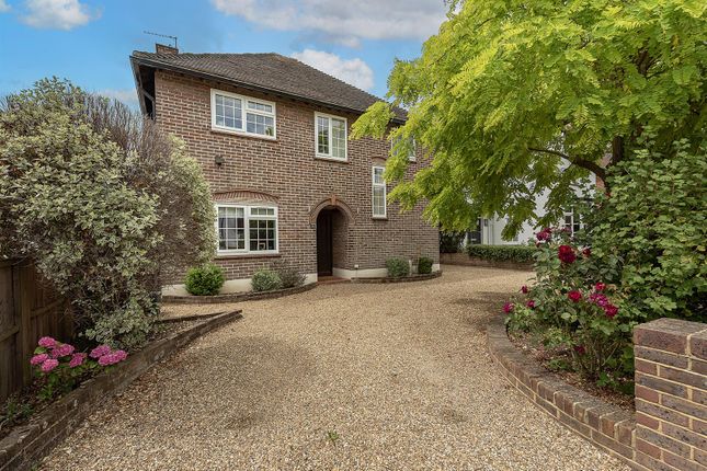 Connaught Road, Harpenden 4 bed detached house for sale