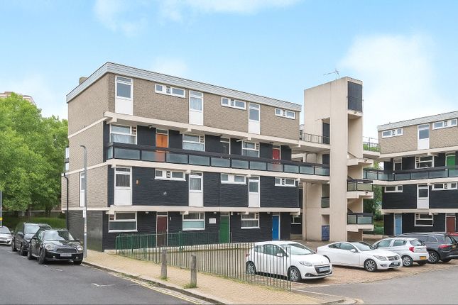 Bolingbroke Walk, London 3 bed apartment for sale
