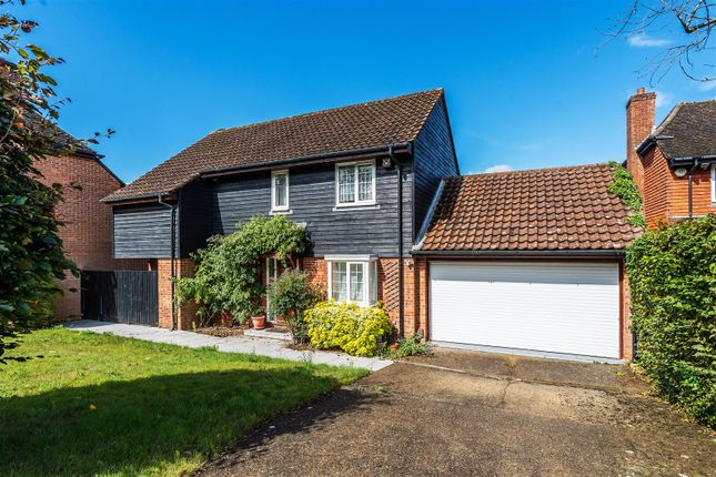 Stanhopes, Limpsfield 3 bed detached house for sale