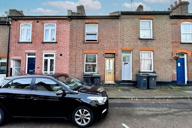 Cowper Street, Luton 3 bed terraced house for sale