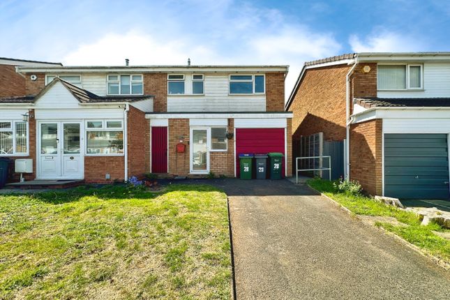 Francis Ward Close, West Bromwich B71 3 bed semi