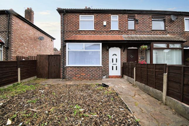 Bradburn Grove, Eccles, M30 2 bed terraced house for sale