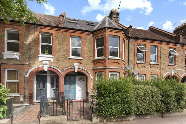 3 bedroom flat for sale