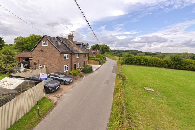 Chantlers Hill, Paddock Wood, Tonbridge 3 bed semi