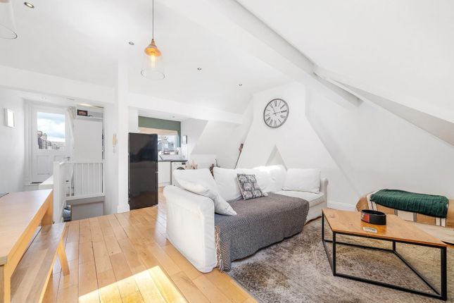 Craster Road, SW2 1 bed flat for sale