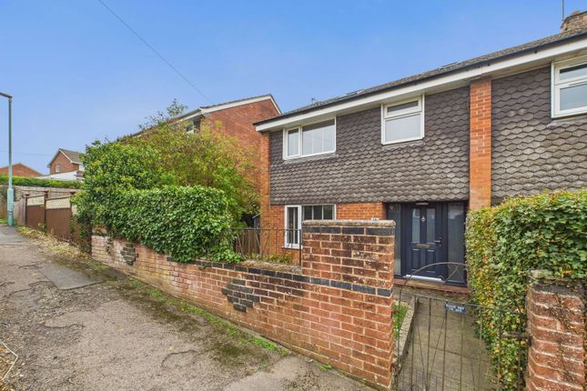 North Avenue, Drybrook GL17 4 bed semi