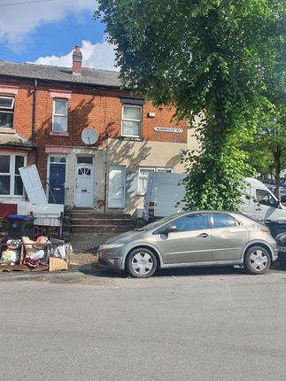 6 bed terraced house