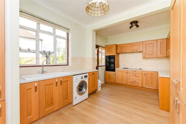 3 bed semi-detached bungalow