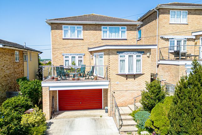 Hill Road, Benfleet, SS7 4 bed detached house for sale