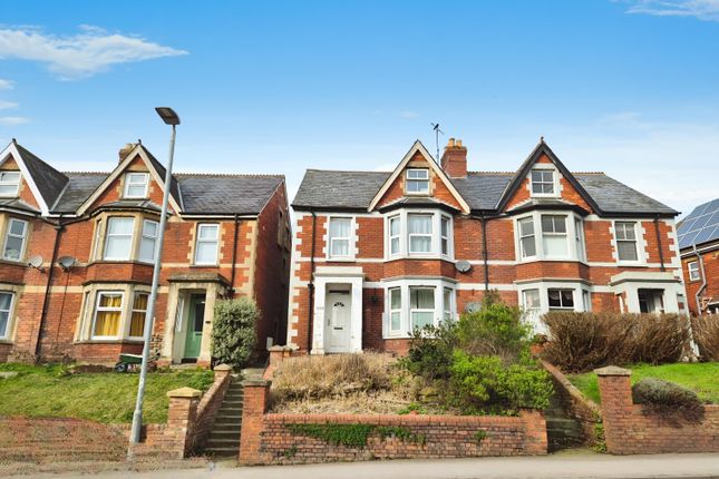 6 bedroom semi-detached house for sale