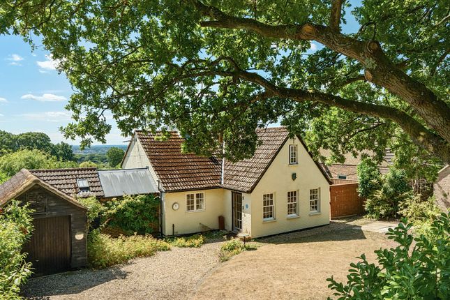 Upper Old Park Lane, Farnham, GU9 3 bed detached house for sale