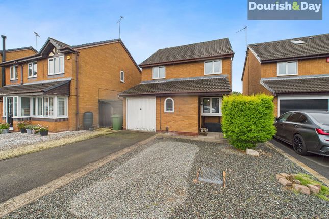 Canberra Drive, Stafford ST16 3 bed detached house for sale