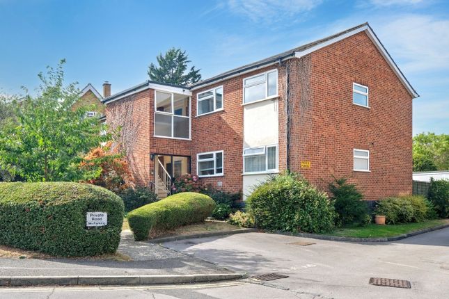 Reynards Court, Chelmsford CM2 2 bed flat for sale