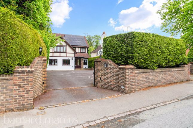 6 bedroom detached house for sale