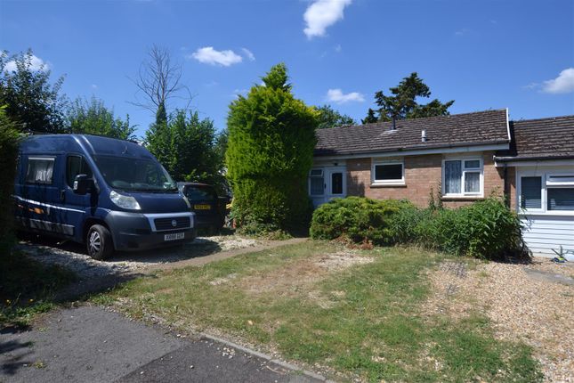 Ashley Close, Crondall GU10 2 bed end of terrace house for sale