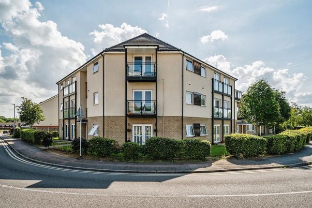 The Cedars, Broxbourne, EN10 2 bed flat for sale