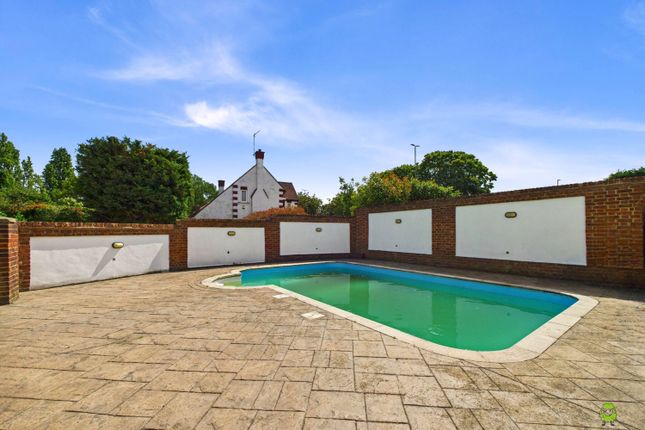 31 Penn Lane, Bexley 5 bed detached bungalow for sale