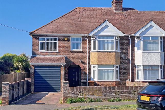 Cornwall Road, Littlehampton BN17 5 bed semi