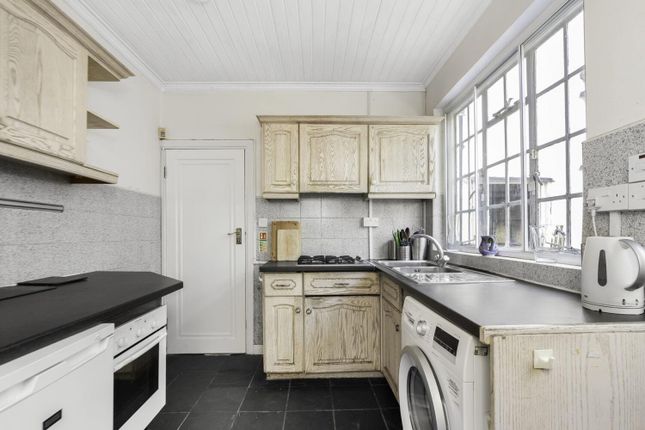 Kingsmead Road, Tulse Hill, London SW2 4 bed semi