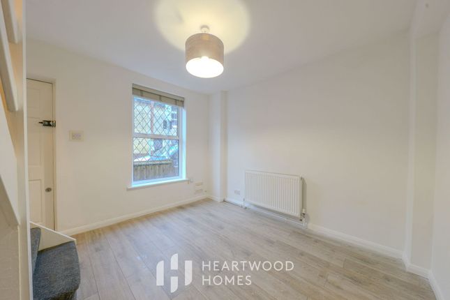 Alexandra Road, St. Albans, AL1 3AZ 2 bed terraced house for sale