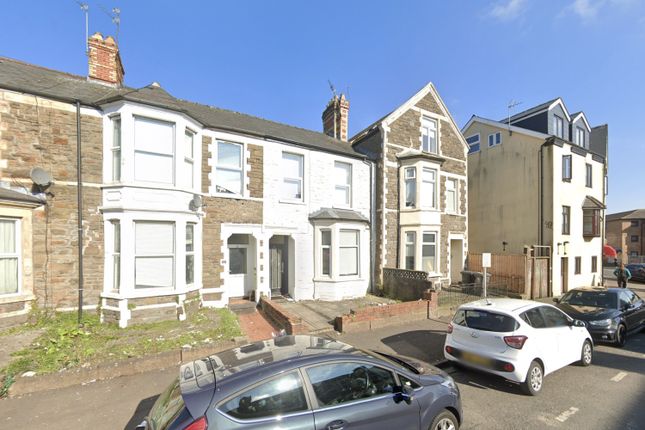 5 bedroom terraced house for sale