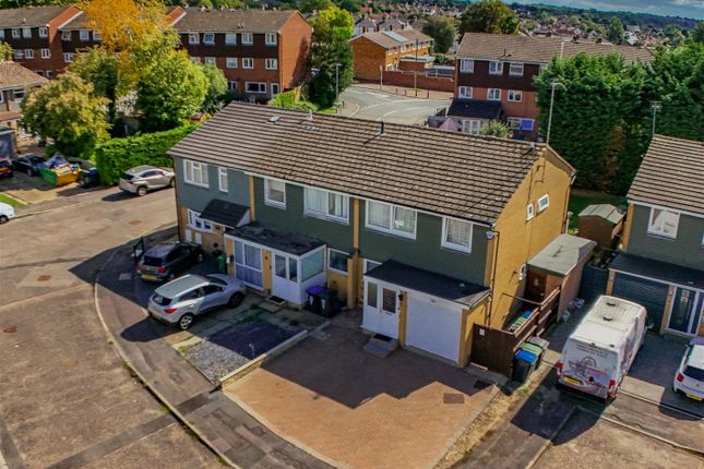 Ranworth Close, Hemel Hempstead, HP3 3 bed end of terrace house for sale