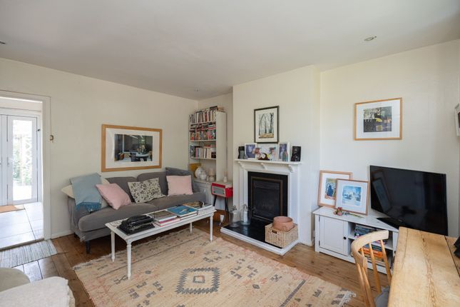 Vincent Lane, Dorking 2 bed end of terrace house for sale