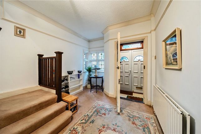 5 bedroom semi-detached house for sale