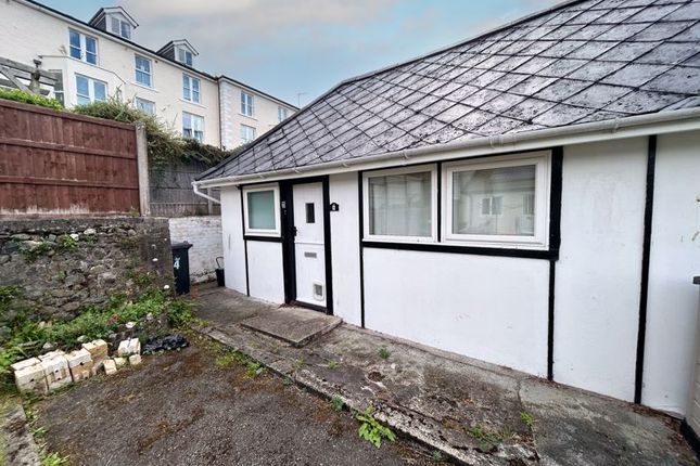 2 bedroom semi-detached bungalow for sale