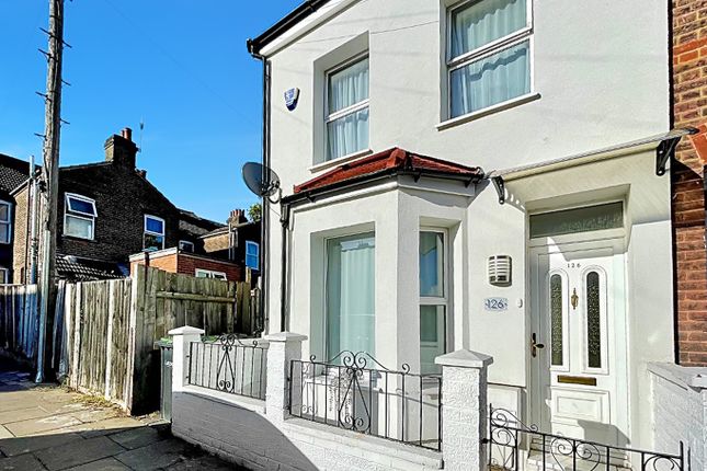 Maple Road West, Luton, Bedfordshire... 3 bed end of terrace house for sale