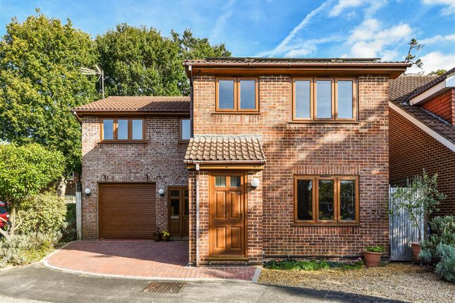 Meadowsweet, Waterlooville 5 bed detached house for sale