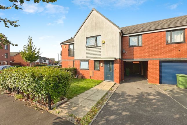 Turnstone Road, Walsall WS3 4 bed semi