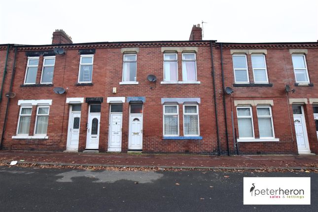 Sandringham Terrace, Roker, Sunderland 2 bed flat for sale