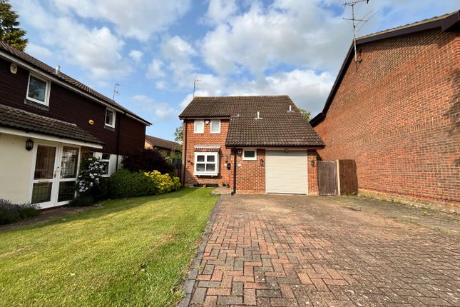 Evergreen Way, Luton, LU3 4AL 4 bed detached house for sale