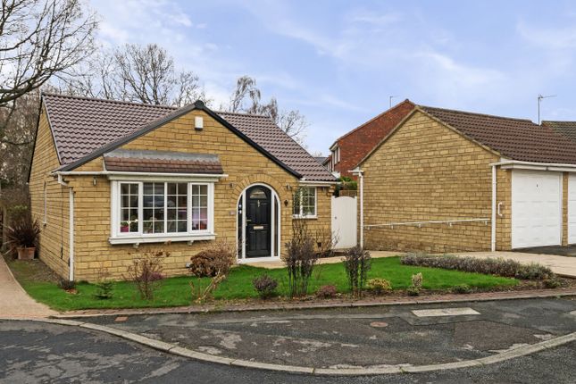 Oakdene Gardens, Alwoodley, Leeds, LS17 3 bed bungalow for sale