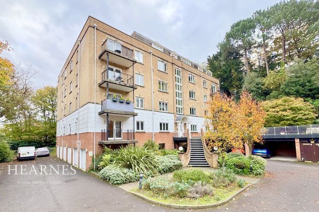 St Peters Road, Bournemouth, BH1 2 bed apartment for sale