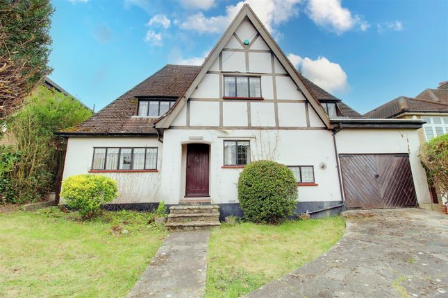 Hill Rise, Cuffley EN6 2 bed detached house for sale