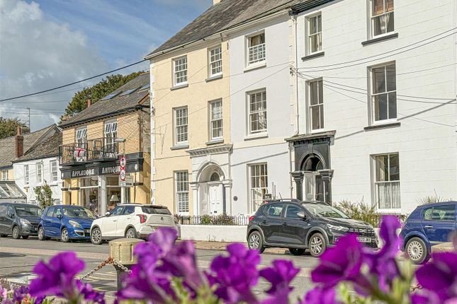 Marine Parade, Appledore 3 bed terraced house for sale