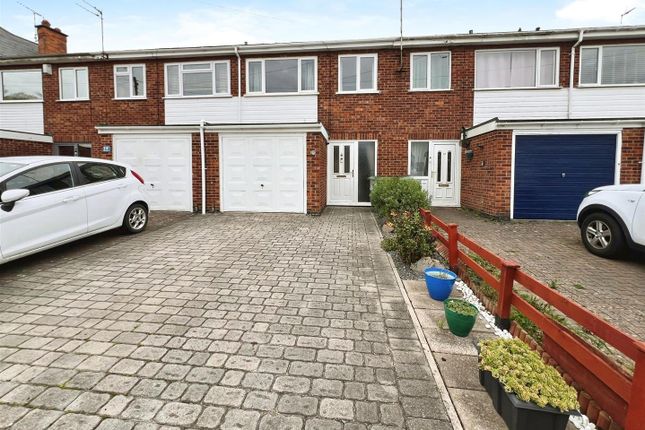 3 bedroom town house for sale