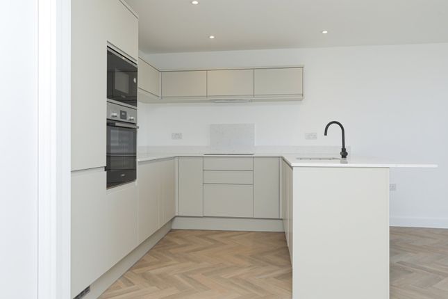 St. Georges Terrace, Herne Bay, Kent... 2 bed flat for sale